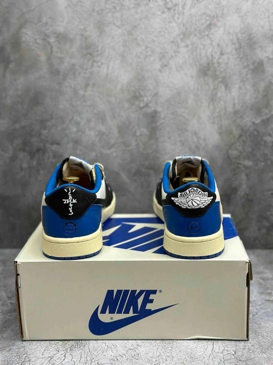 nike air jordan 1 low travis scott,air jordan 1 low travis scott,nike air jordan 1 low travis scott x fragment,nike air jordan 1 low x travis scott,nike air jordan 1 low