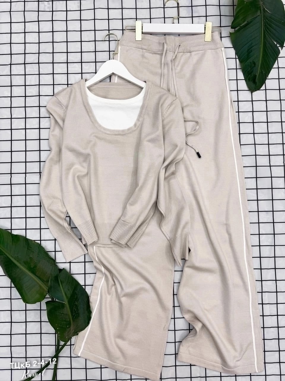 костюм двойка кашемир,брючной костюм,женские костюмы,стильные костюмы,костюмы комплекты