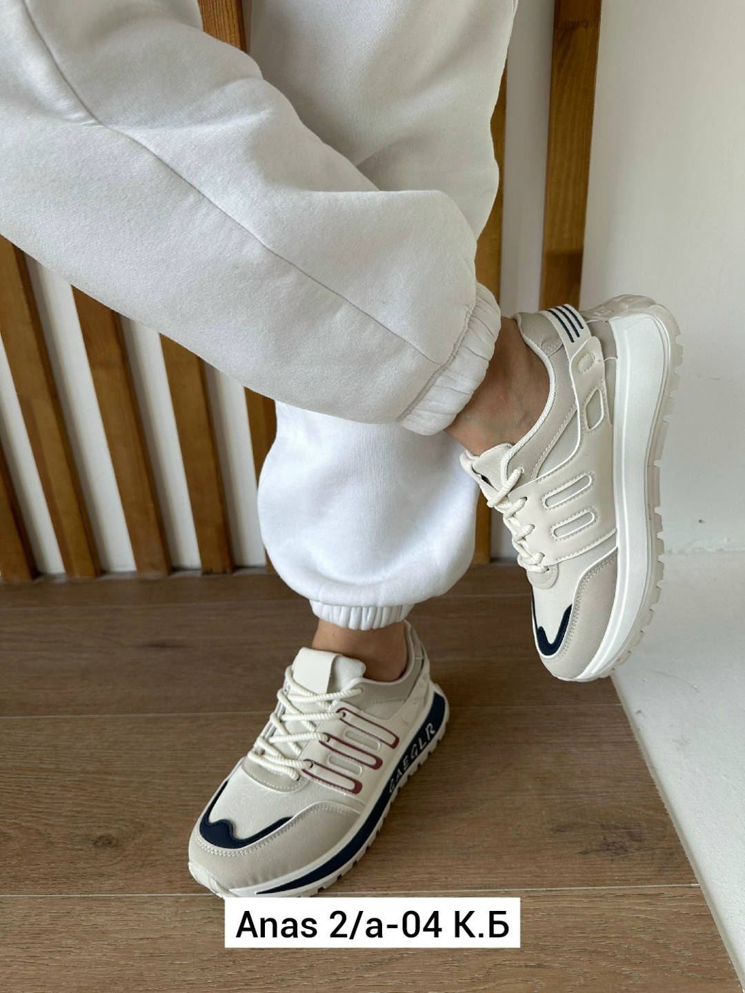 кроссовки женскиe,повседневные кроссовки,кроссовки модные,,спортивная