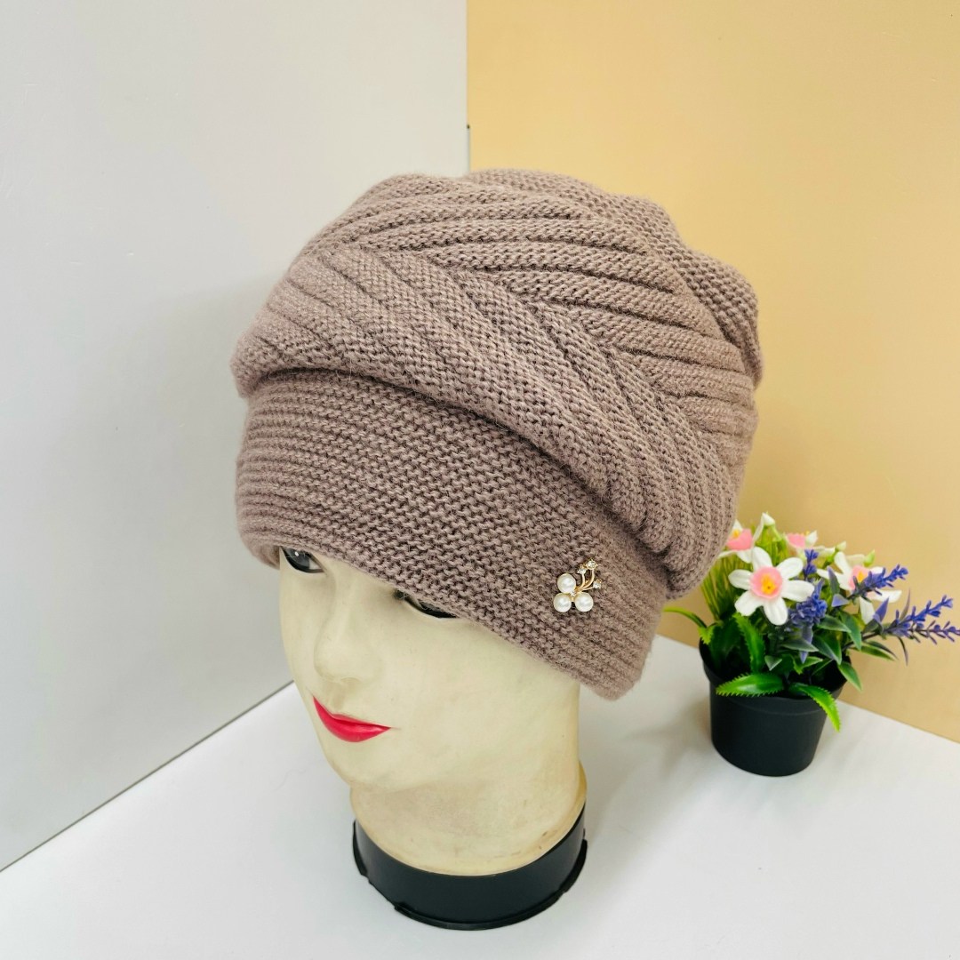 шапка женская вязаная,шапка женская,шапка для женщин,шапка вязаная,шапка зимняя женская