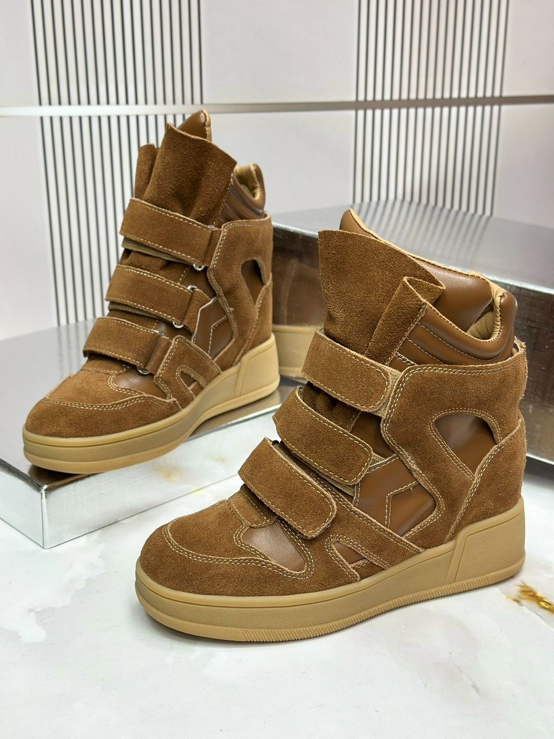 ,сникерсы женские,ботинки сникерсы,высокие кроссовки,кроссовки isabel marant