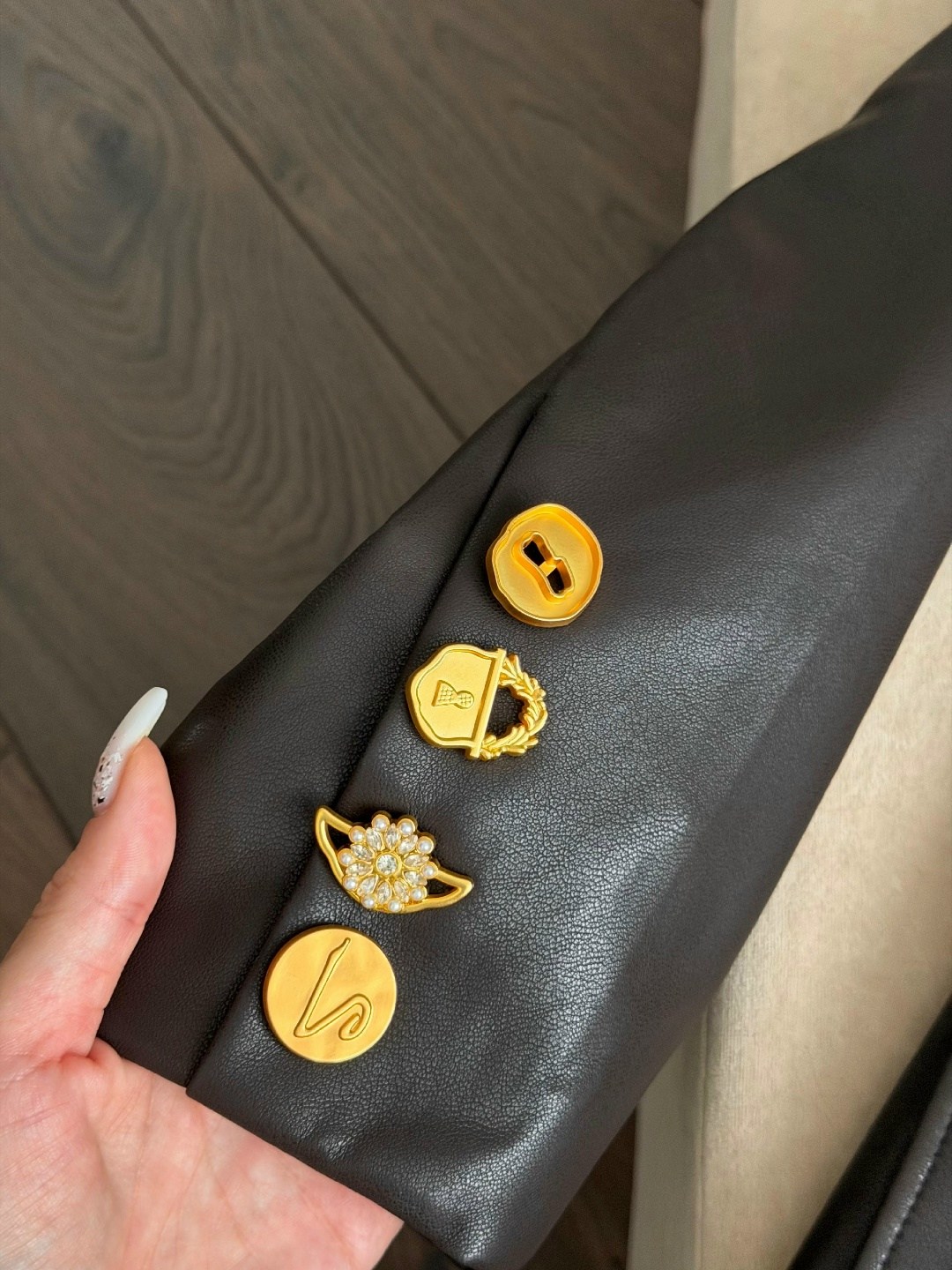 кожаные куртки,кожаная куртка женская,стильный пиджак,модная женская куртка,пальто модное