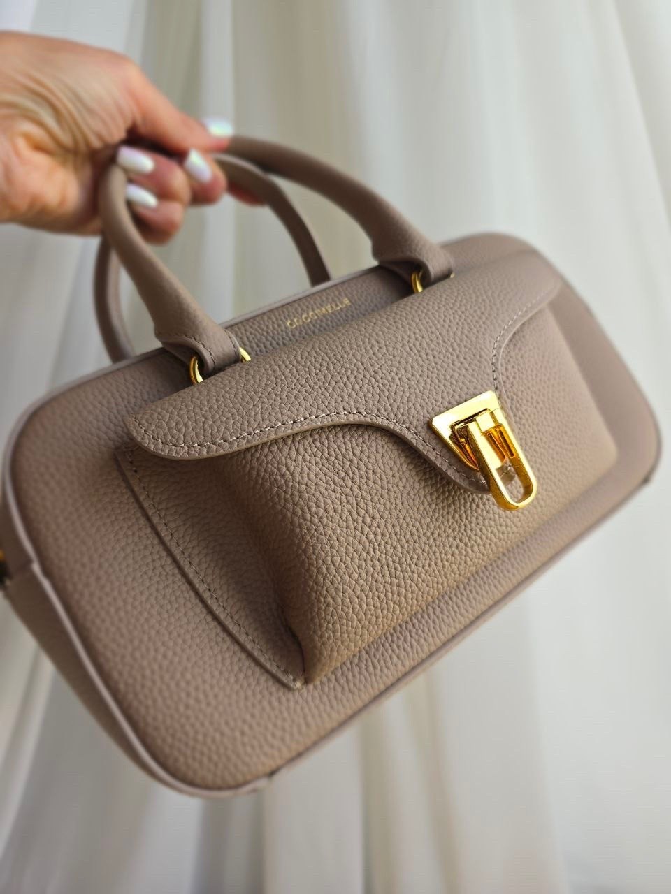 сумка coccinelle,сумка женская,сумка,женская сумка coccinelle,сумочки