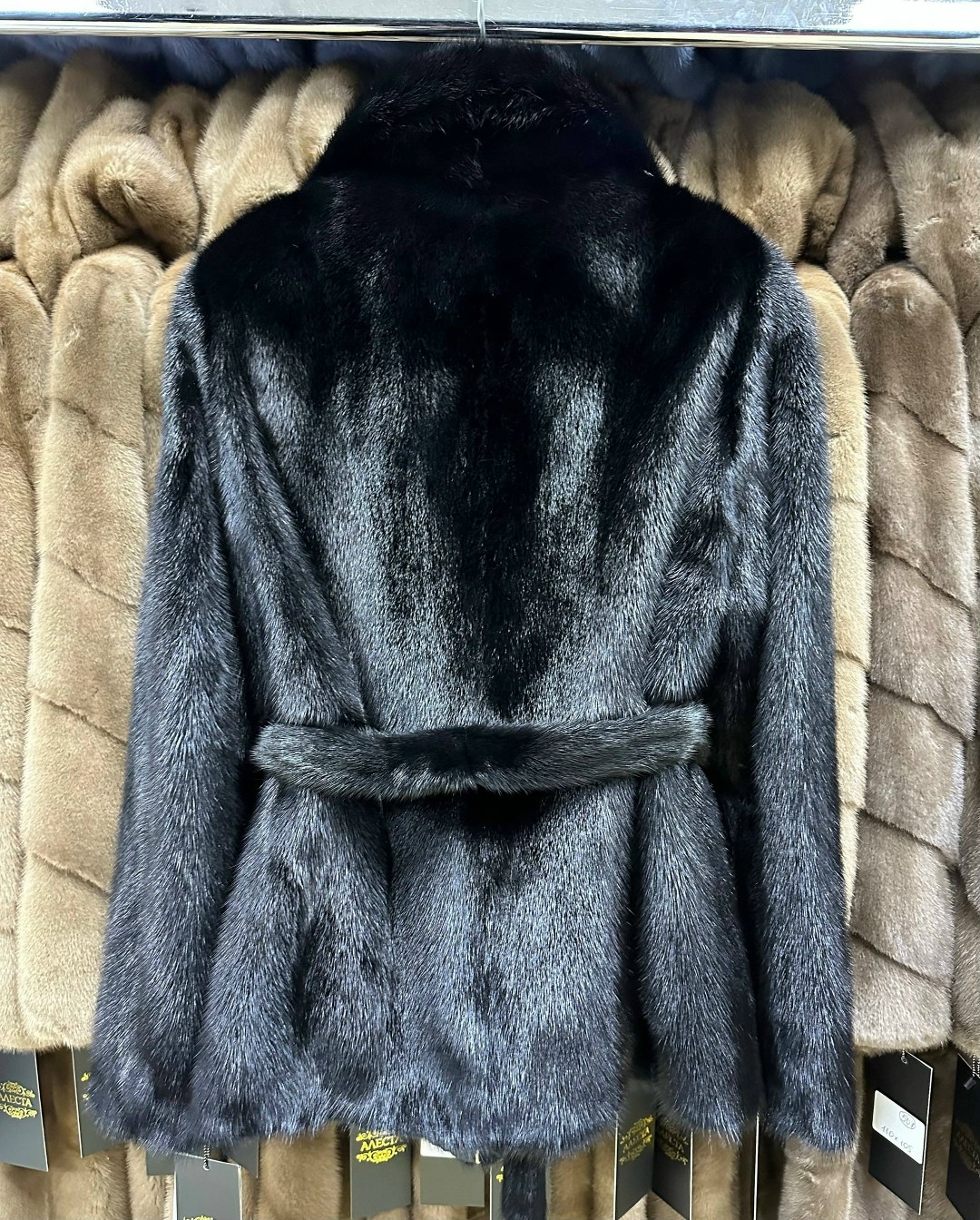 шубы норковые,шуба норка,шуба из норки,шуба норковая с капюшоном,норковая шуба автоледи