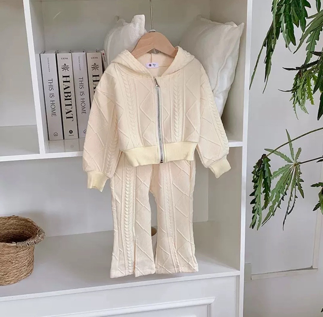 костюм вязаный для девочки,одежда для девочек,кофта комплект,комплект одежды девочке,комплект свитер