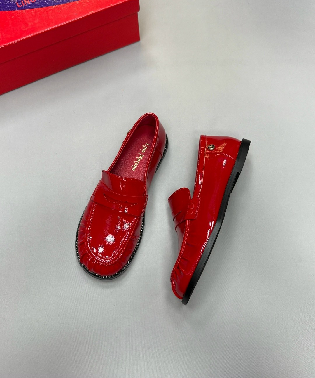 ,лакированные лоферы,мокасины лоферы,лоферы женские,лоферы из лакированной кожи