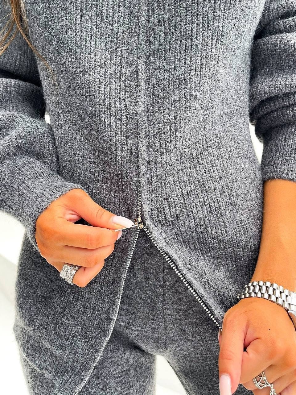 костюмы брючные,трикотажные костюмы,вязаные костюмы,костюм с брюками,костюм классический