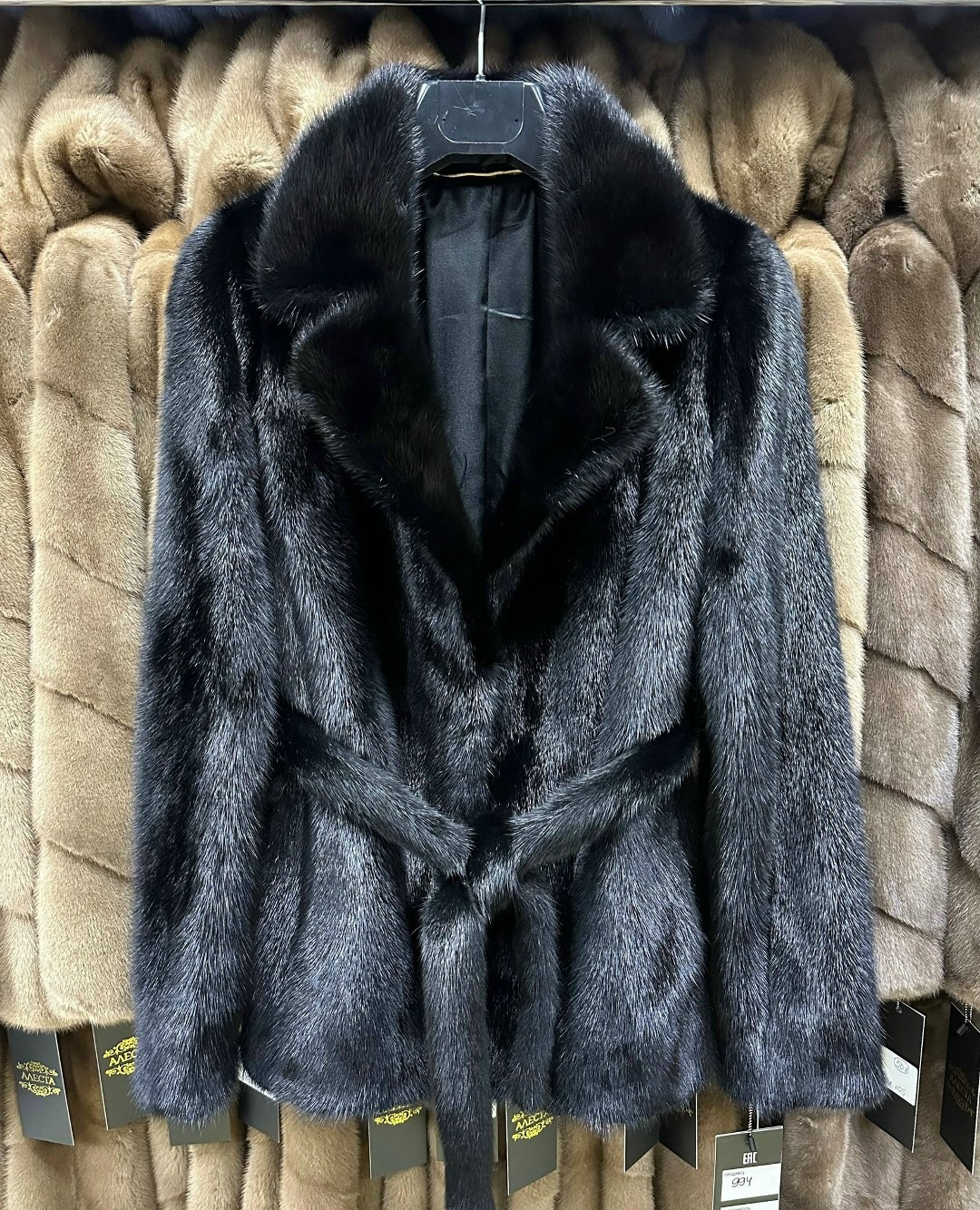 шубы норковые,шуба норка,шуба из норки,шуба норковая с капюшоном,норковая шуба автоледи