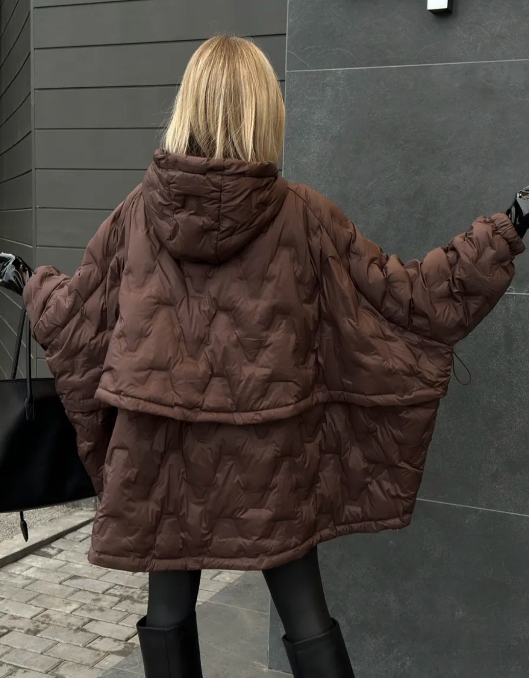 пуховики оверсайз,куртка стеганая оверсайз с капюшоном,куртка оверсайз,пуховик оверсайз женский,куртка стеганая оверсайз