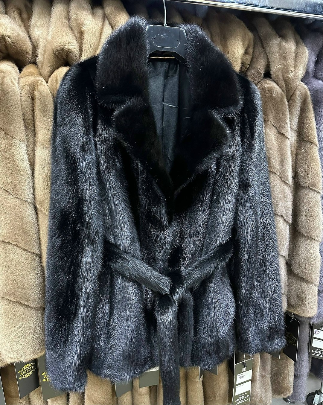 шубы норковые,шуба норка,шуба из норки,шуба норковая с капюшоном,норковая шуба автоледи