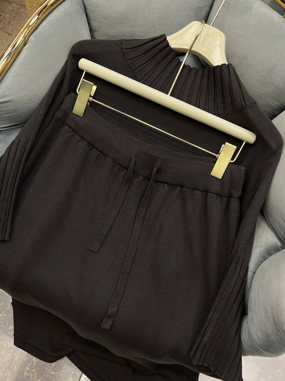 свитер,женский джемпер,трикотажный костюм,свитер с воротником,свитер от