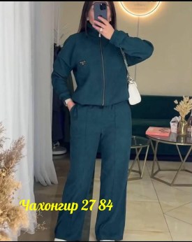Костюм