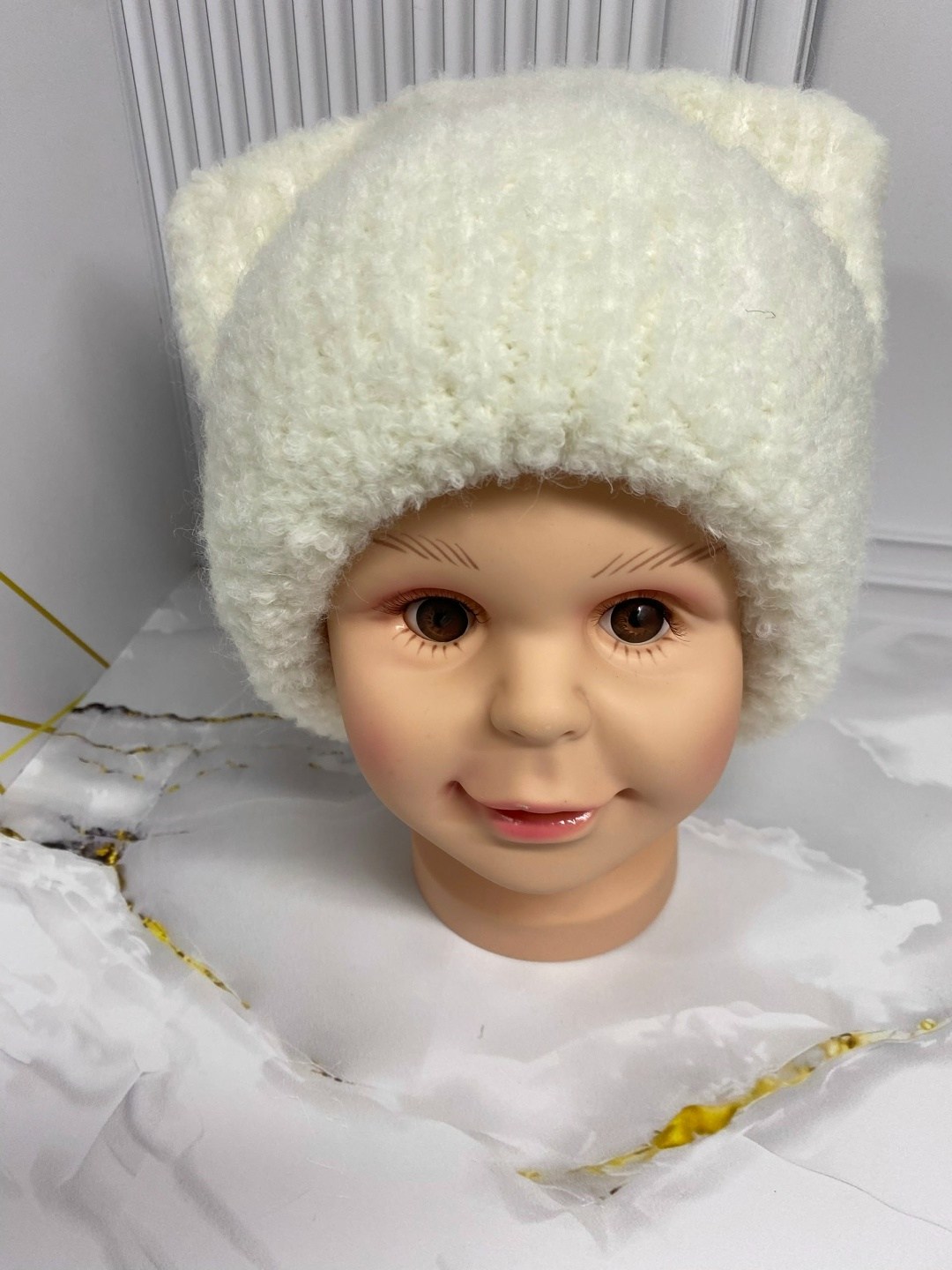 шапочка с ушками,детские шапки из плюшевой пряжи,шапочка вязаная,шапочка для новорожденного,шапка из плюшевой пряжи