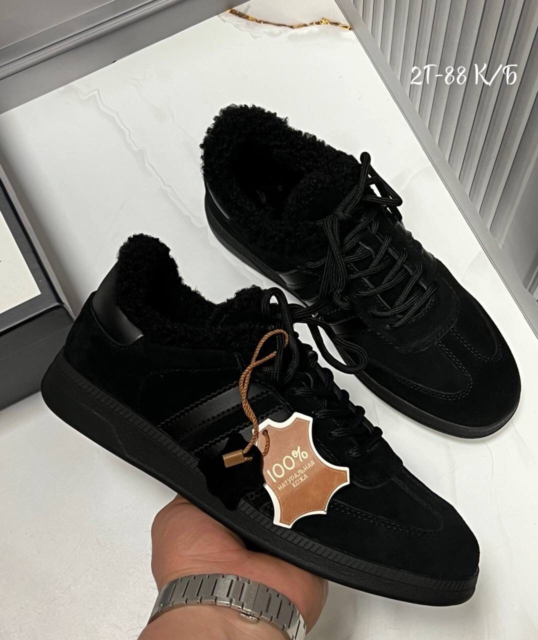 ,замшевые кроссовки,спортивная ,теплые кроссовки,обуви