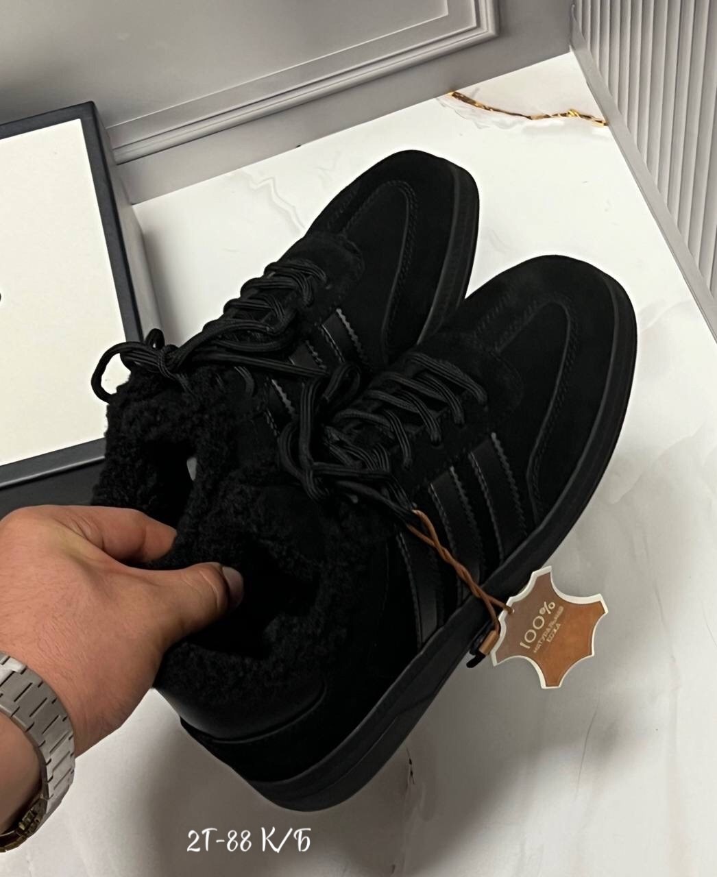 ,замшевые кроссовки,спортивная ,теплые кроссовки,обуви