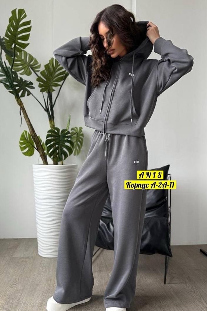 костюмы женские,женские спортивные костюмы,костюм на флисе,спортивные костюм,костюм спорт
