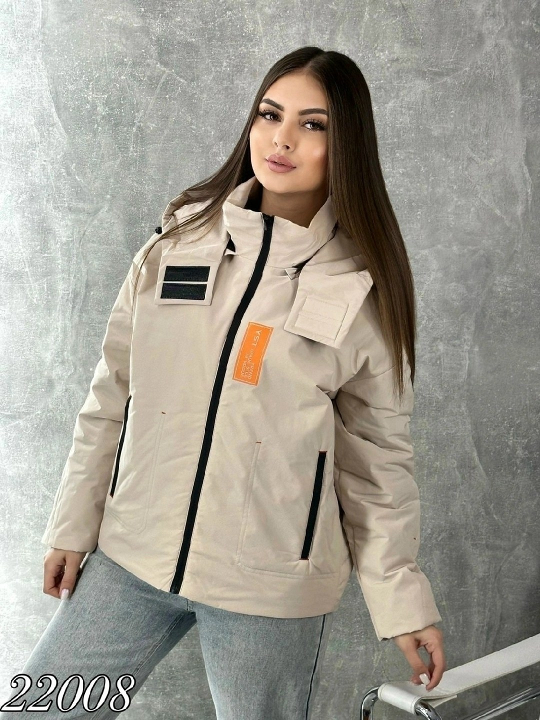 женская демисезонная куртка,куртка женская,куртка демисезонная,белая куртка,куртка