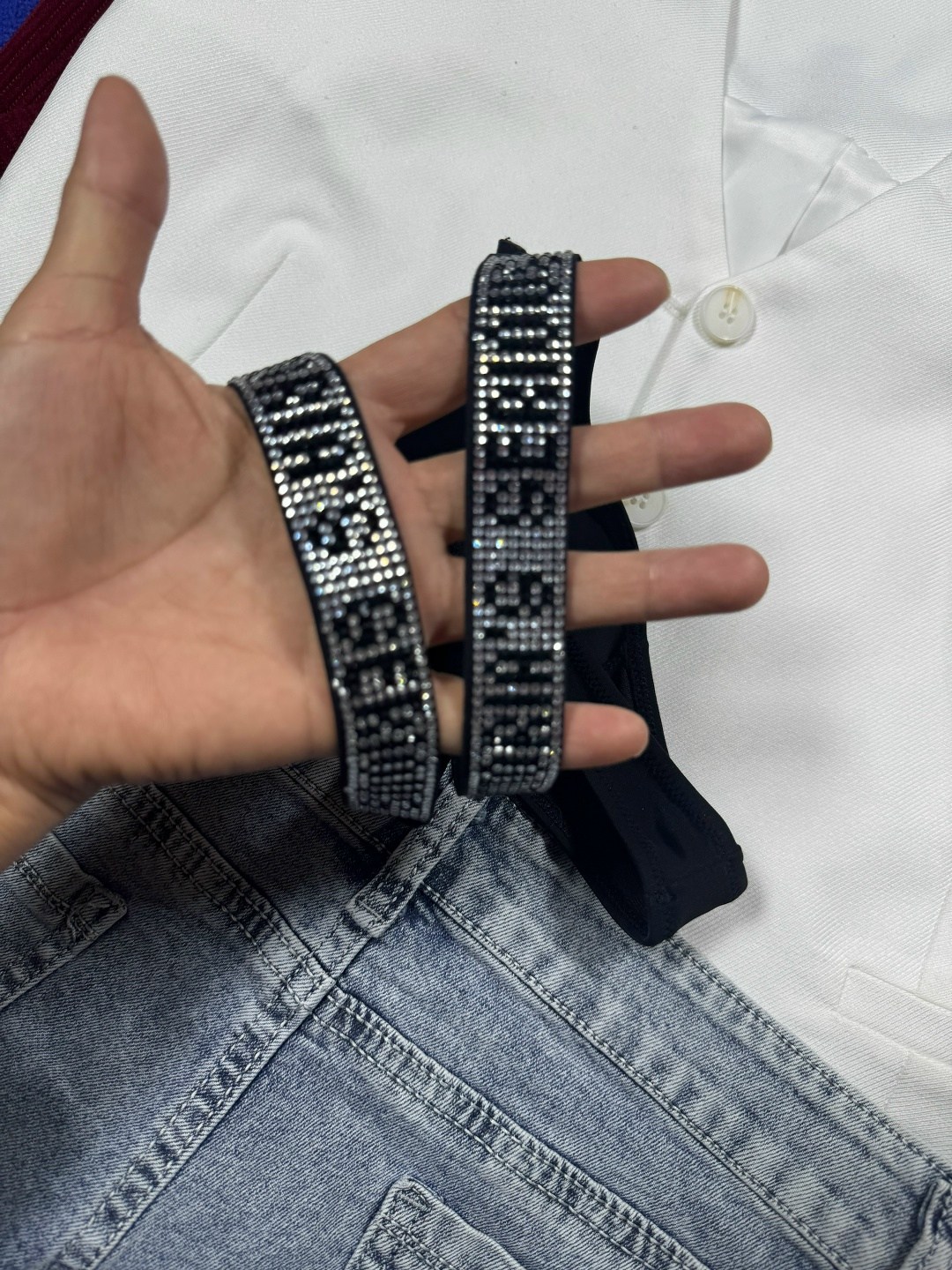 стринги нижнее белье,женские стринги,трусы виктория сикрет стринги со стразами,женские трусы со стразами стринги,женские трусики стринги