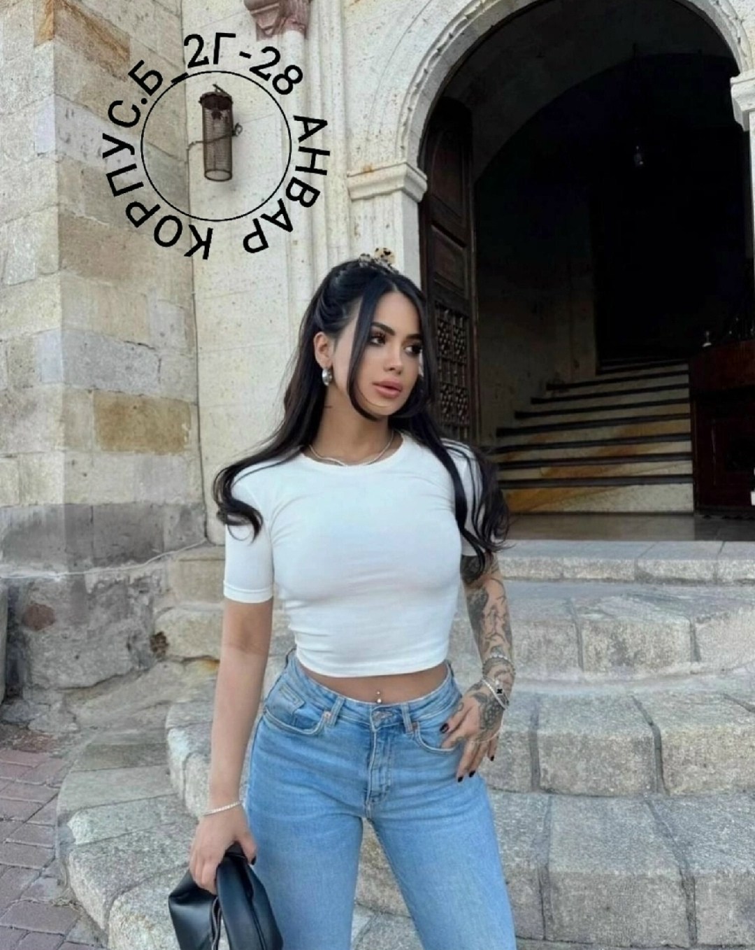 девушка,женские футболки,блузка,блузка бежевая,элегантные топы