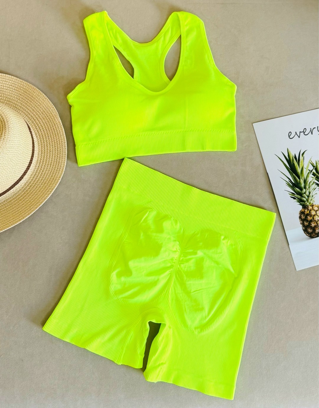 женские нижнее белье,белье нижнее спортивное комплект,комплект женских,спортивные шорты,комплект спортивный