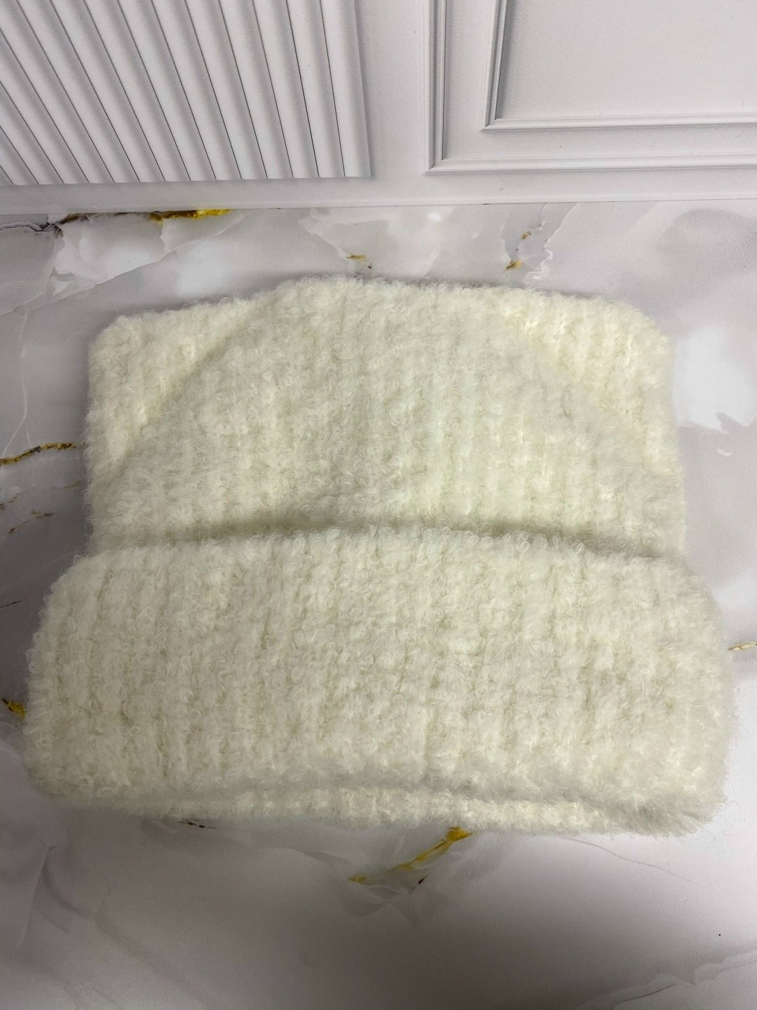 шапочка с ушками,детские шапки из плюшевой пряжи,шапочка вязаная,шапочка для новорожденного,шапка из плюшевой пряжи