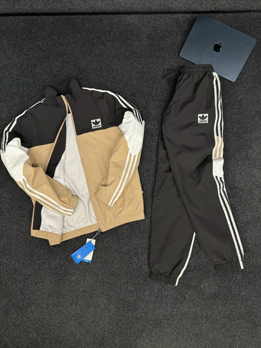 спортивный костюм adidas,спортивный костюм спортивные костюмы,мужские спортивные костюмы,спортивный костюм adidas мужской,спортивная одежда спортивный костюм для