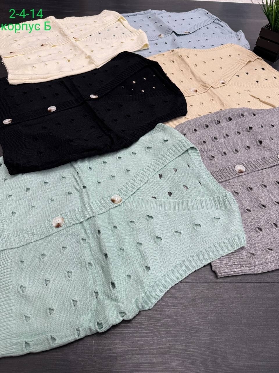 кардиган для девочек,вязаный кардиган на пуговицах,вязаные кардиганы,кардиган на пуговицах,кардиган с круглым вырезом