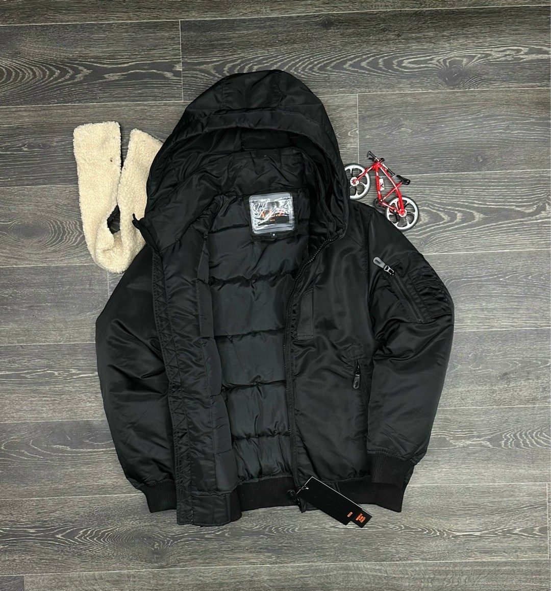 демисезонные куртки,куртка бомбер,куртка,мужская куртка бомбер,мужская демисезонная куртка