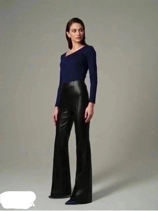 женские кожаные брюки,кожаные брюки,брюки из экокожи,кожаные брюки клеш,брюки клеш из экокожи