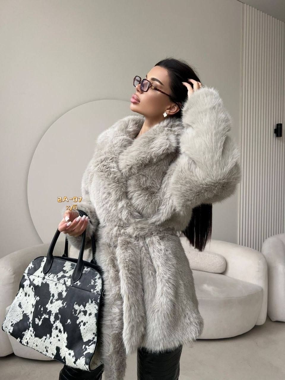 шуба искусственная,шуба из экомеха,шуба из эко меха,шубка,шуба искусственная из экомеха