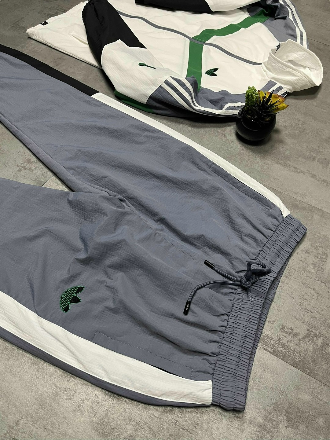 спортивный костюм adidas,костюм adidas 90 х,спортивные костюмы мужские,спортивный костюм adidas originals,спортивный костюм мужской adidas