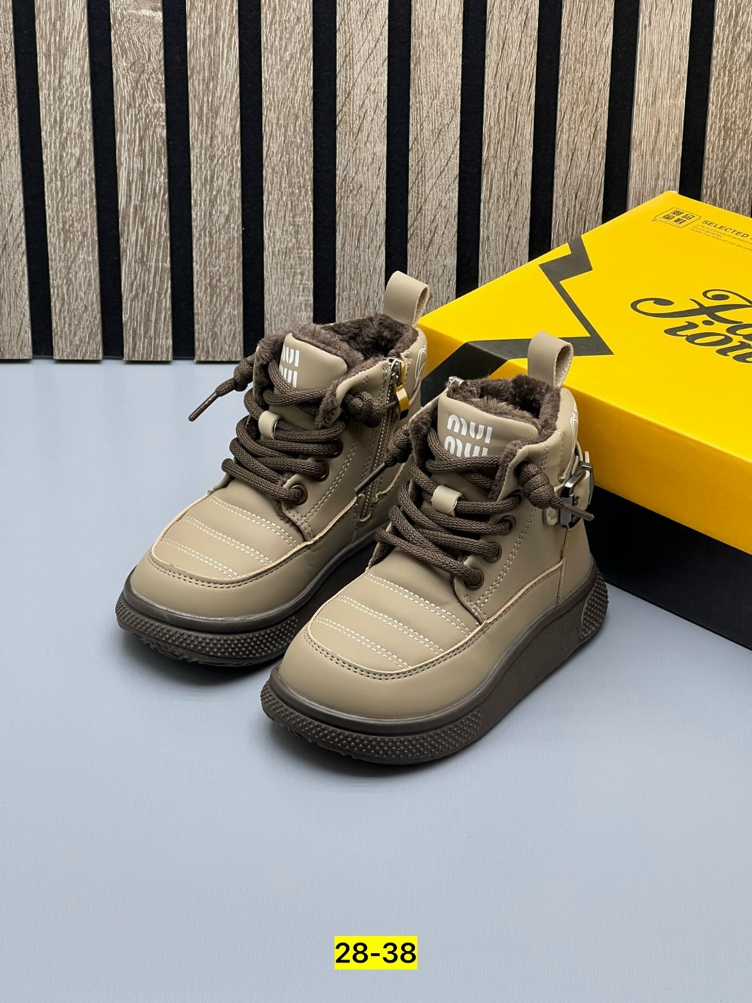 детские ботинки,,детская ,зимние ботинки детские,ботинки детские демисезонные