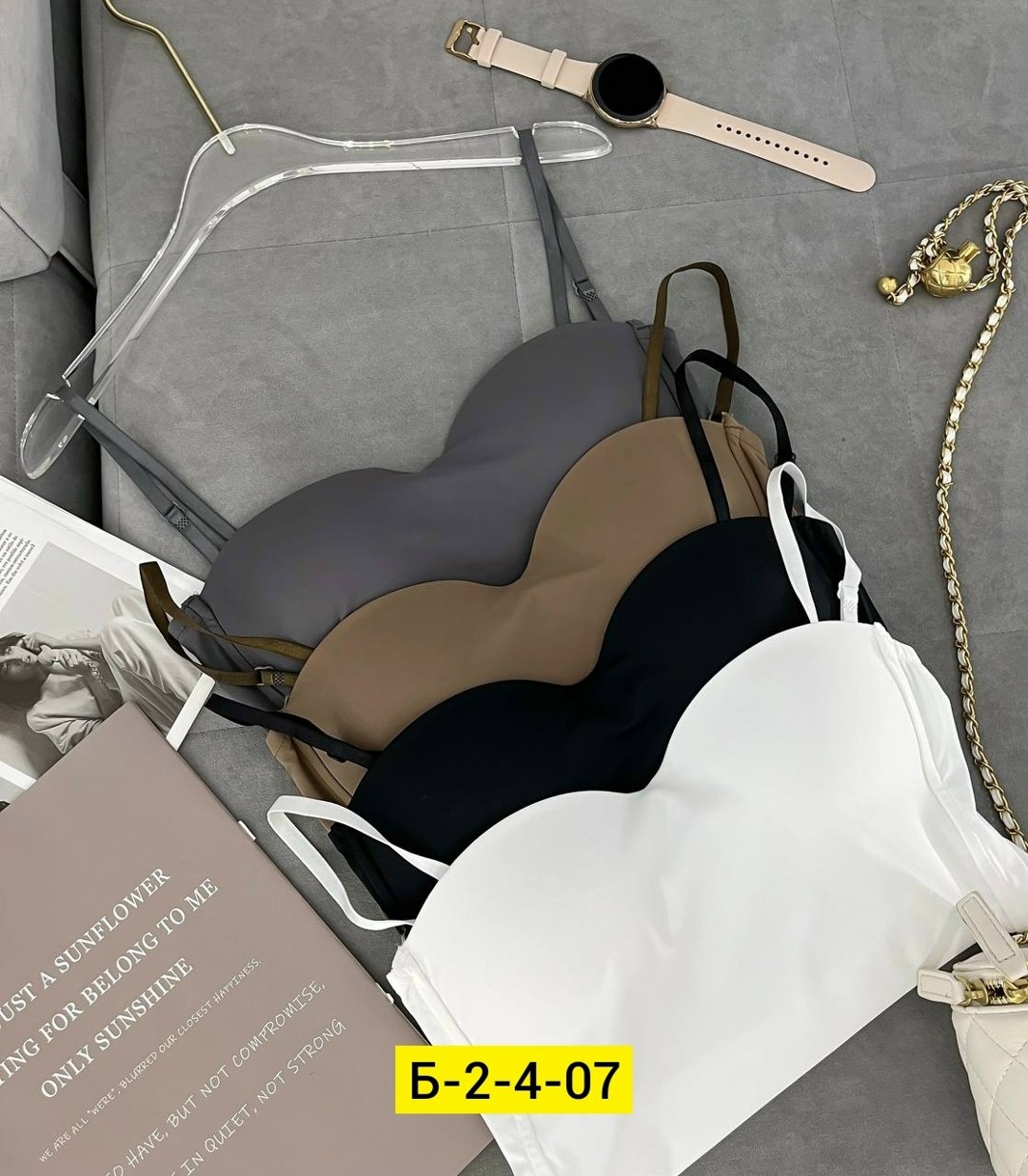 топ женский на бретелях,женские майки,кроп топ,топ женский,топик с чашками