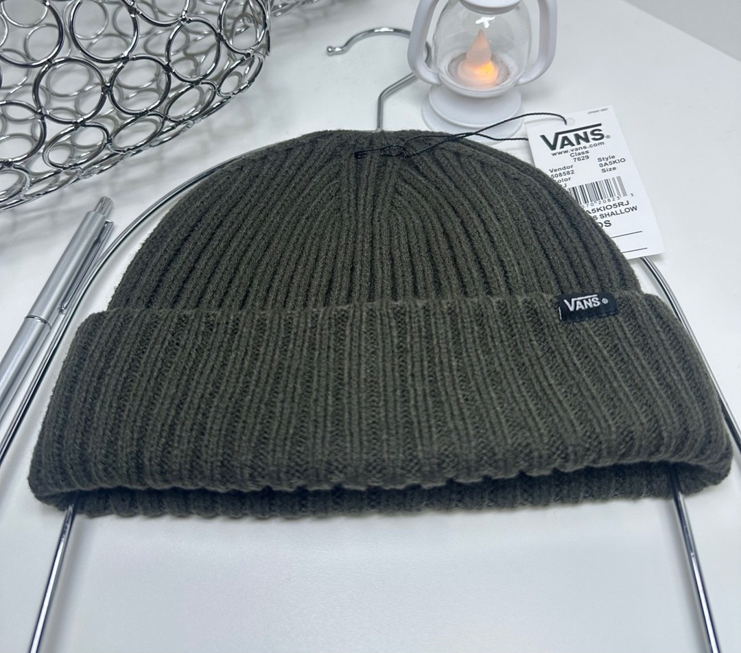 мужские шапки,шапки вязаные мужские,шапка бини мужская,шапка бини,шапка vans