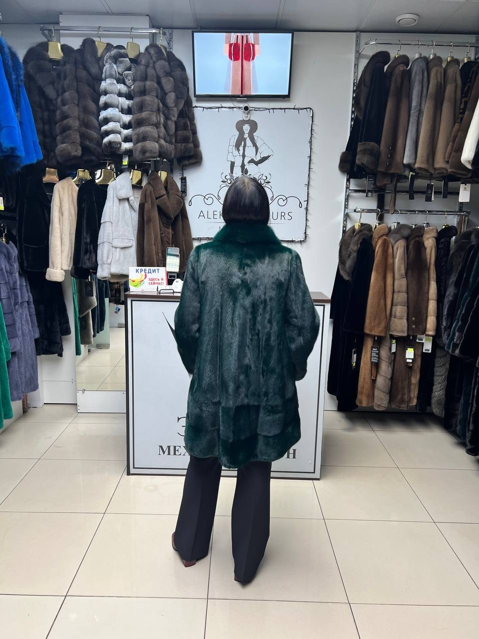 шуба норка,норковая шуба,шуба из норки,женская норковая шуба,шуба норковая с капюшоном