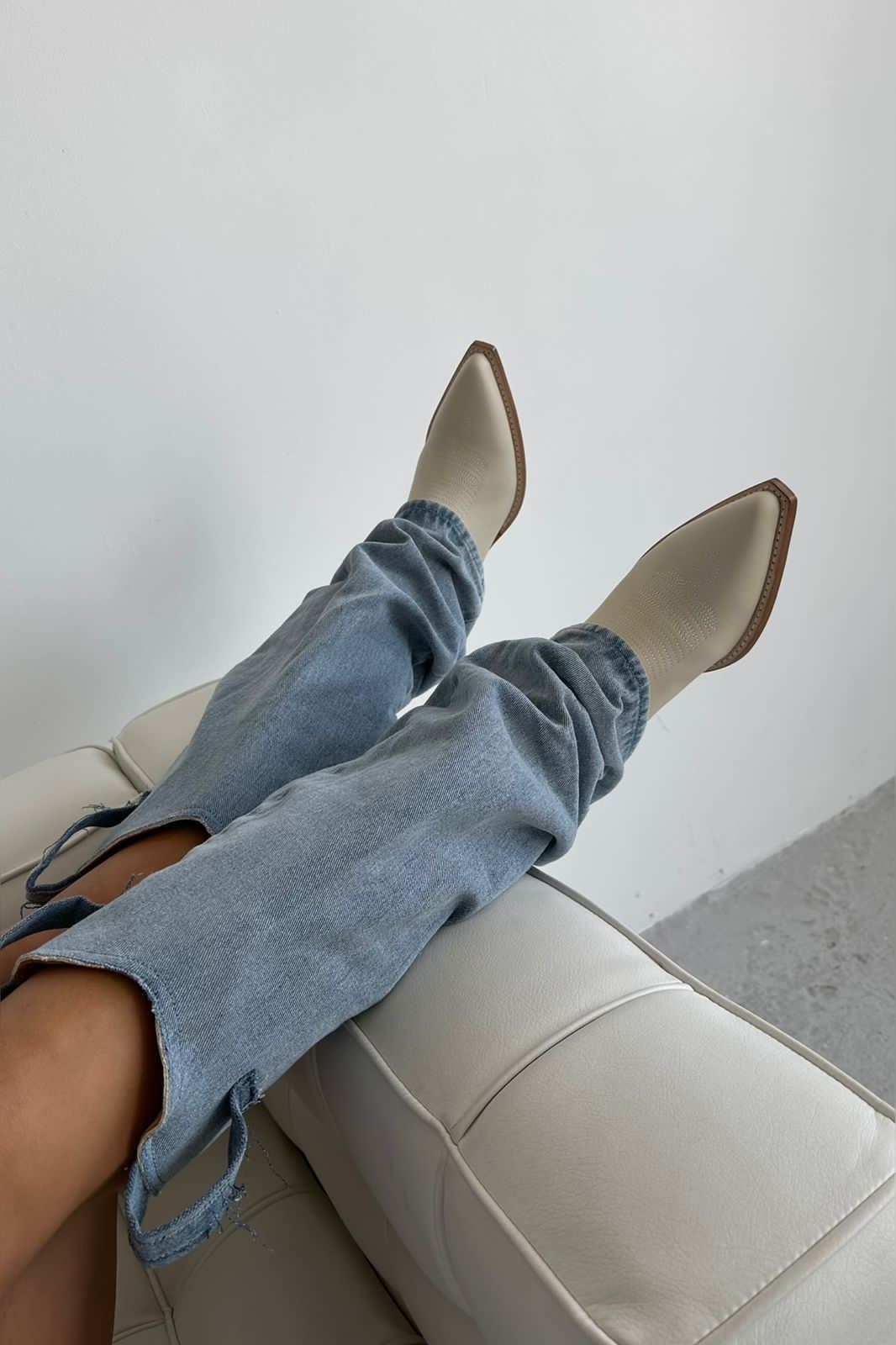 ,высокие сапоги,джинсовые сапоги,женские сапоги,женские ковбойские сапоги