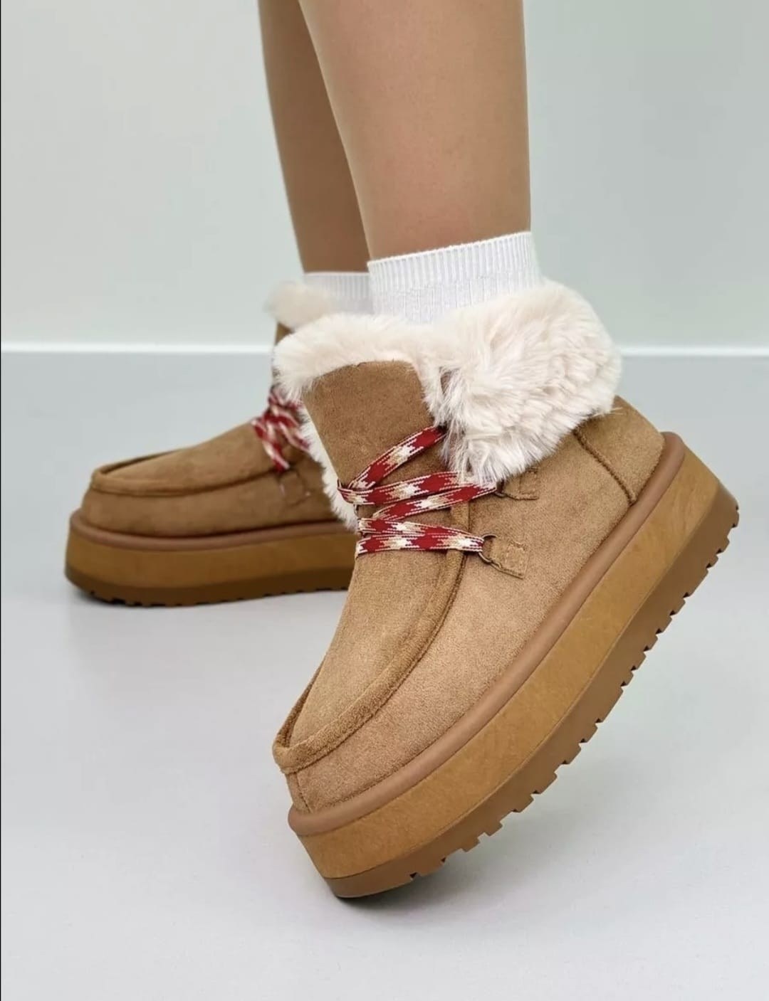 женские угги,,зимние угги на платформе,угги женские зимние,зимняя