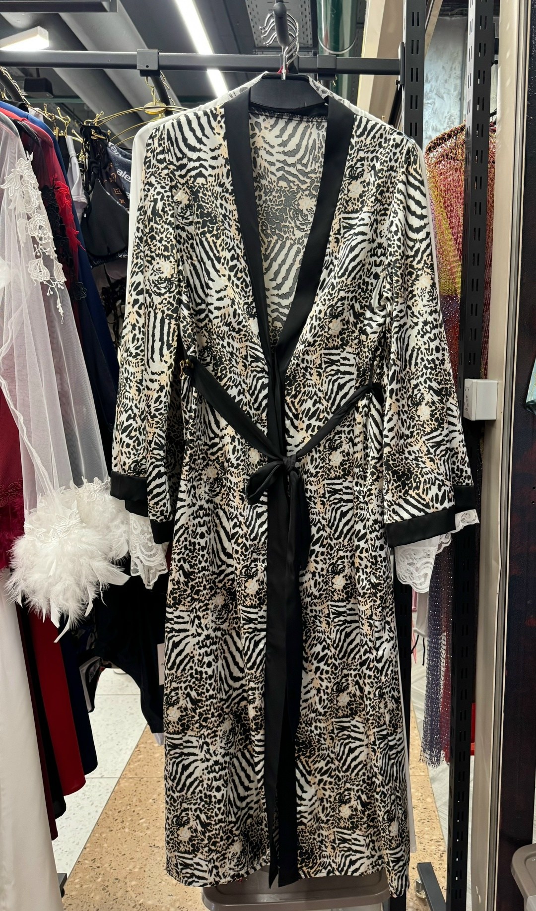 халат домашний женский шелковый,халат домашний шелковый,халат длинный шелковый с принтом,халат кимоно женский домашний шелковый длинный,шелковый халат женский