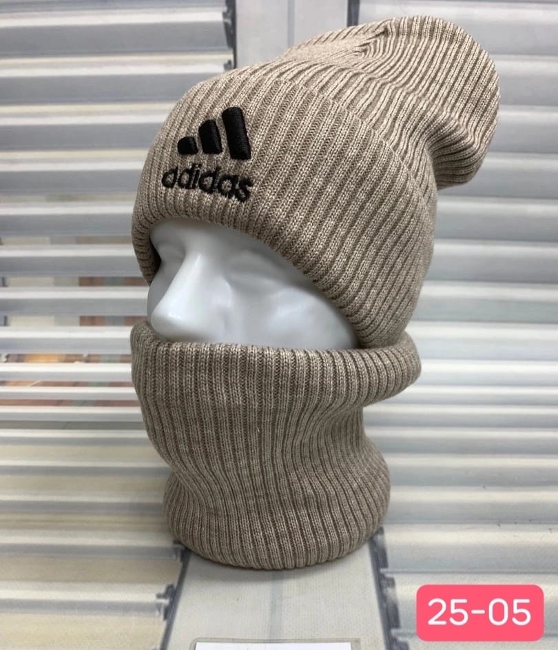 женская вязаная шапка,женские шапки,шапка для женщин,шапка прада женская,бини шапка