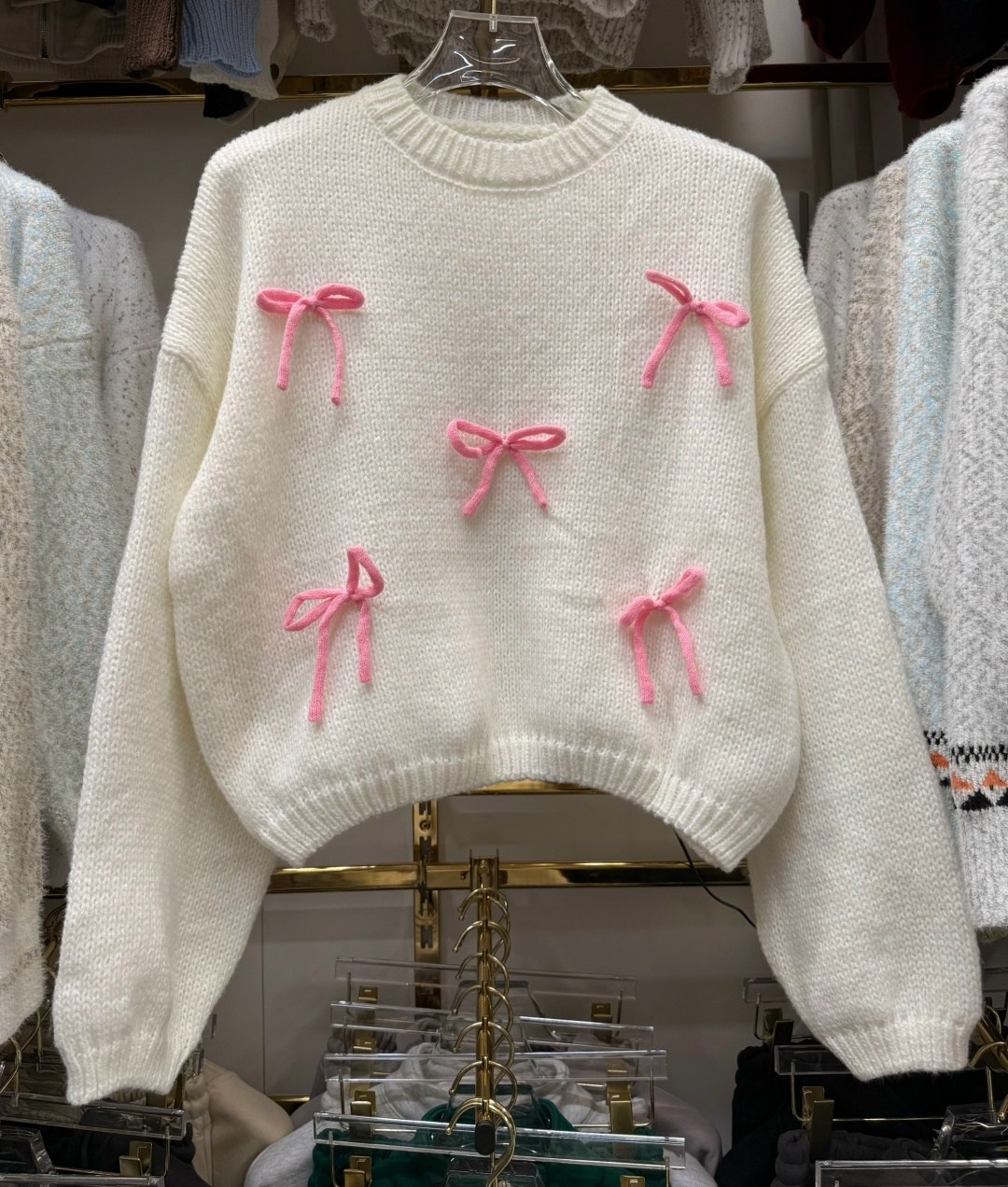 вязаные свитера женские,вязаные свитера,стильный свитер,свитер с бантиками,свитера женские