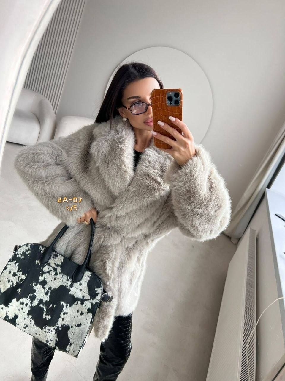 шуба искусственная,шуба из экомеха,шуба из эко меха,шубка,шуба искусственная из экомеха