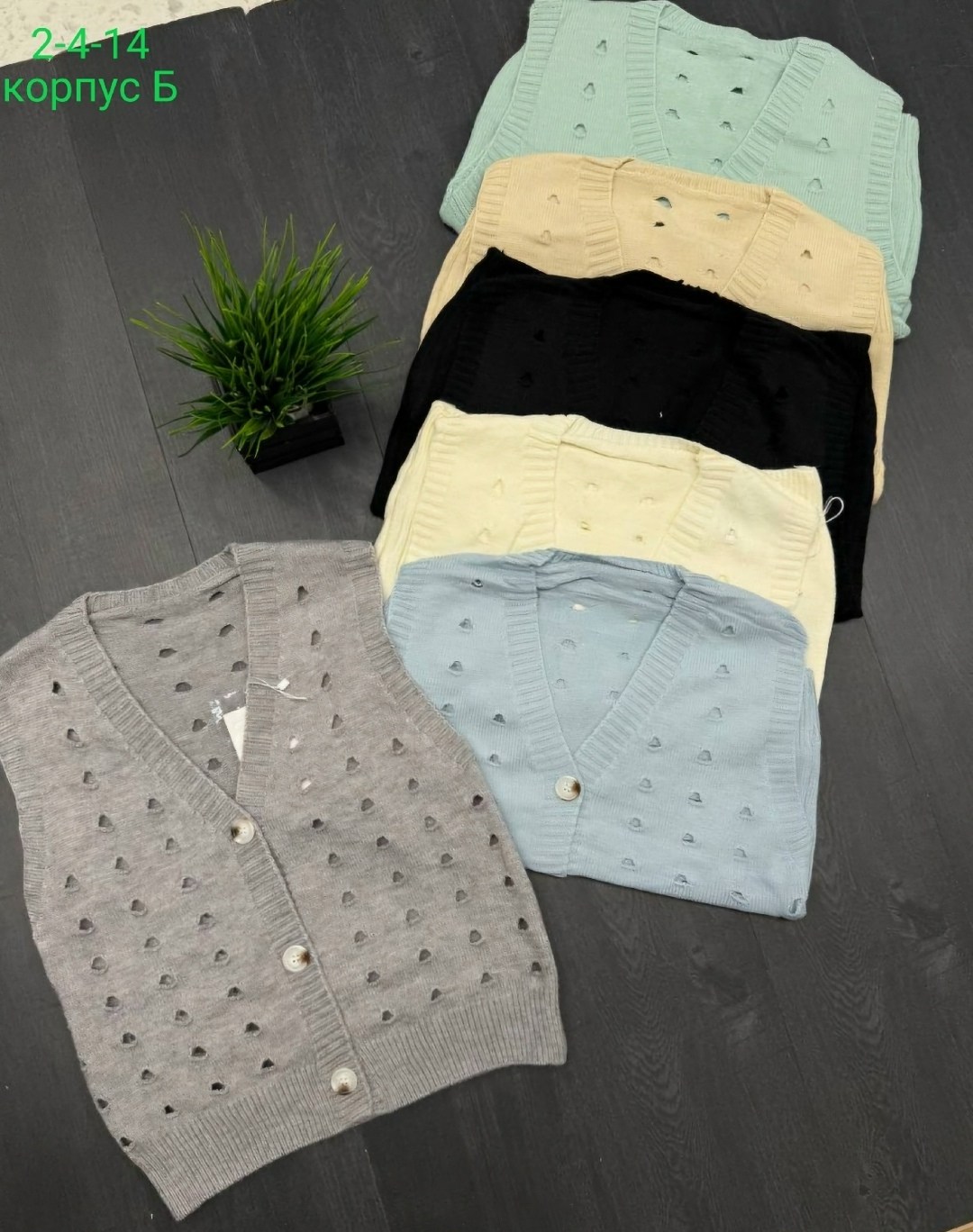 кардиган для девочек,вязаный кардиган на пуговицах,вязаные кардиганы,кардиган на пуговицах,кардиган с круглым вырезом