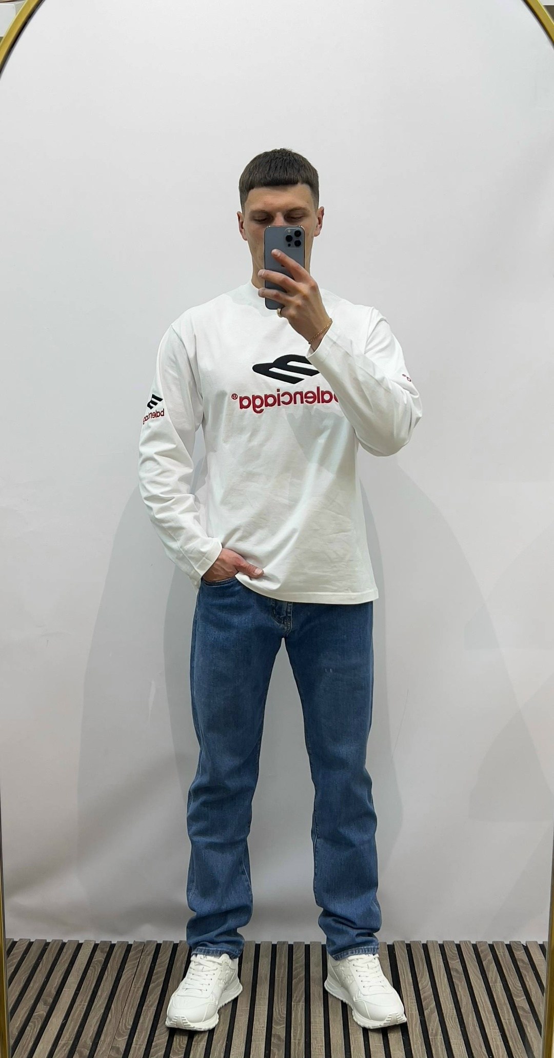 мужские зауженные джинсы,мужские свитшоты,мужские джинсы,мужские прямые джинсы,свитшот толстовка