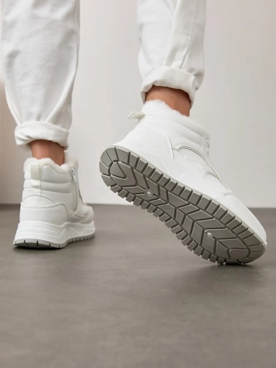 женские зимние кроссовки с мехом,кроссовки теплые,кроссовки зимние с мехом высокие,кроссовки зимние с мехом на толстой подошве,кроссовки зимние с мехам