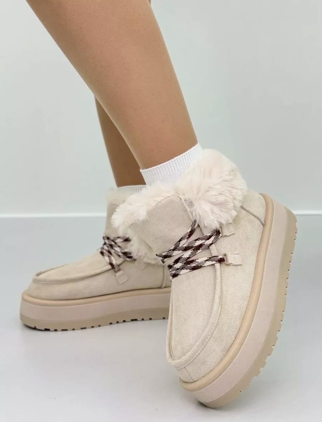 женские угги,,зимние угги на платформе,угги женские зимние,зимняя