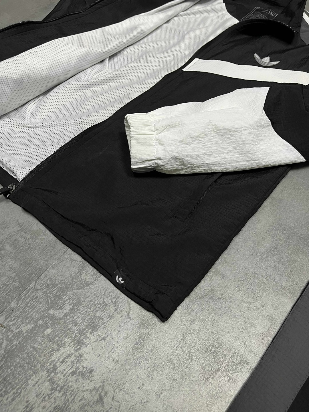 спортивный костюм adidas,костюм adidas 90 х,спортивные костюмы мужские,спортивный костюм adidas originals,спортивный костюм мужской adidas