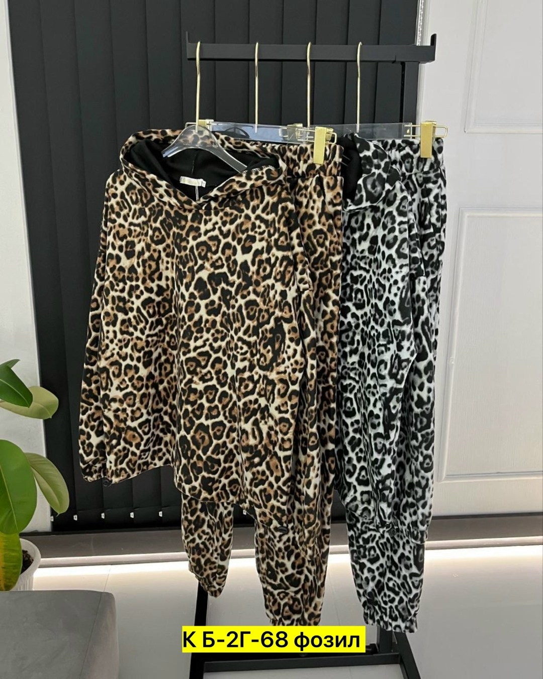костюмы брючные,леопардовые костюмы,женские одежда,костюмы женские