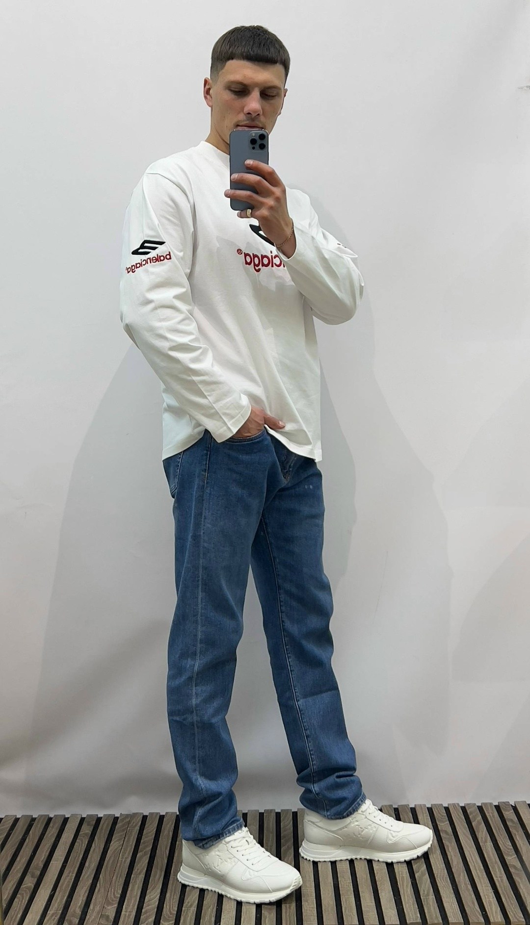 мужские зауженные джинсы,мужские свитшоты,мужские джинсы,мужские прямые джинсы,свитшот толстовка