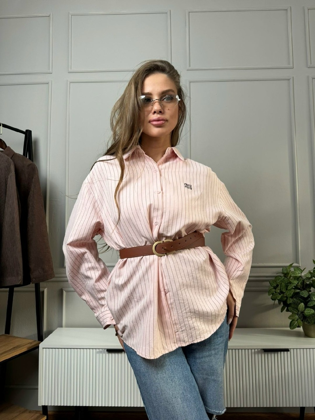 стильная блуза,блузка бежевая,бежевая рубашка,женские костюмы