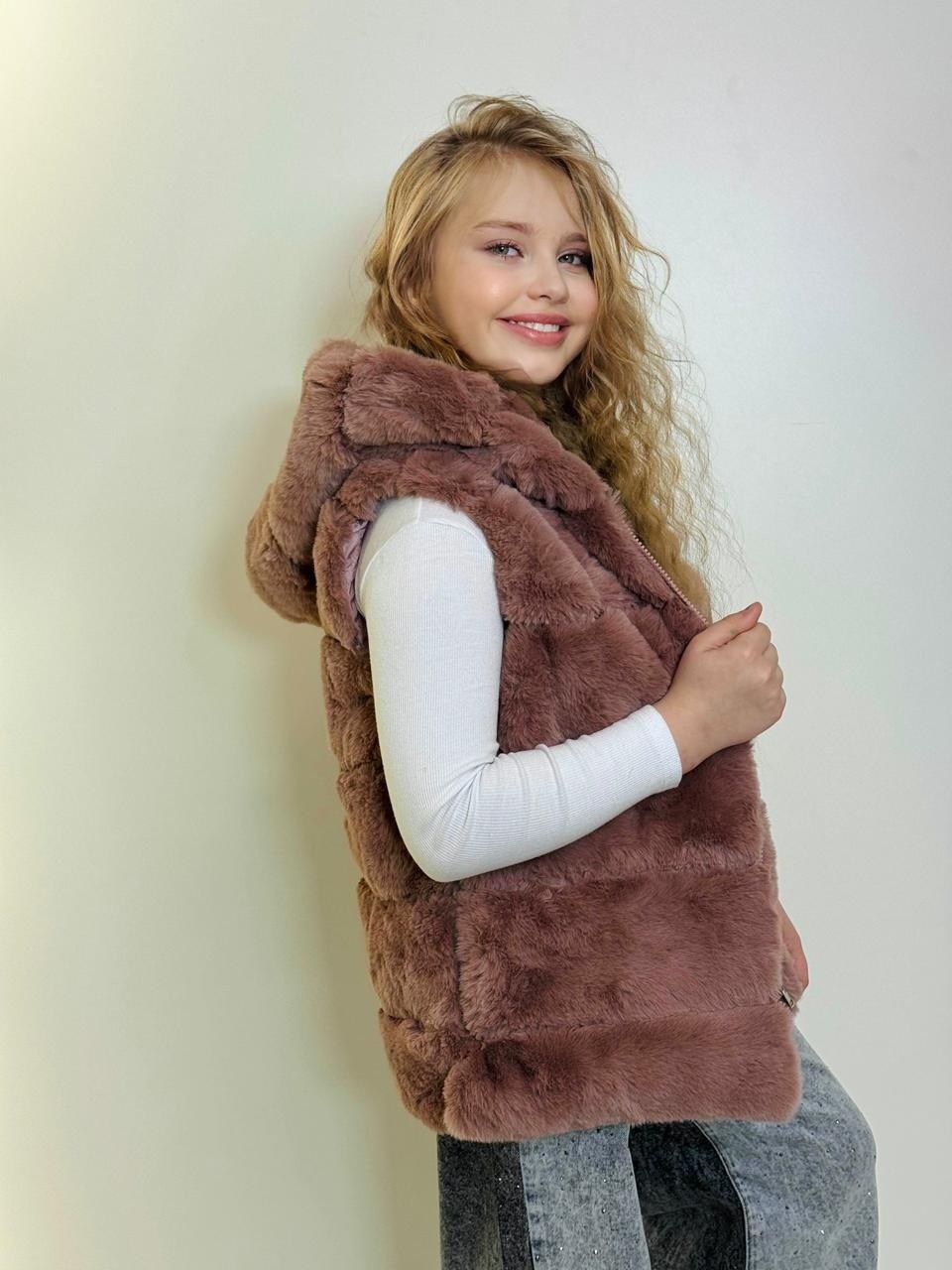 меховая жилет,меховая жилетка,жилет детский меховой,меховая жилетка для девочки,детские меховые жилеты